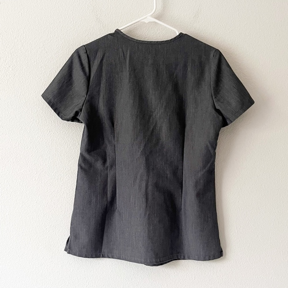 Figs Gray Scrub Top - image 2